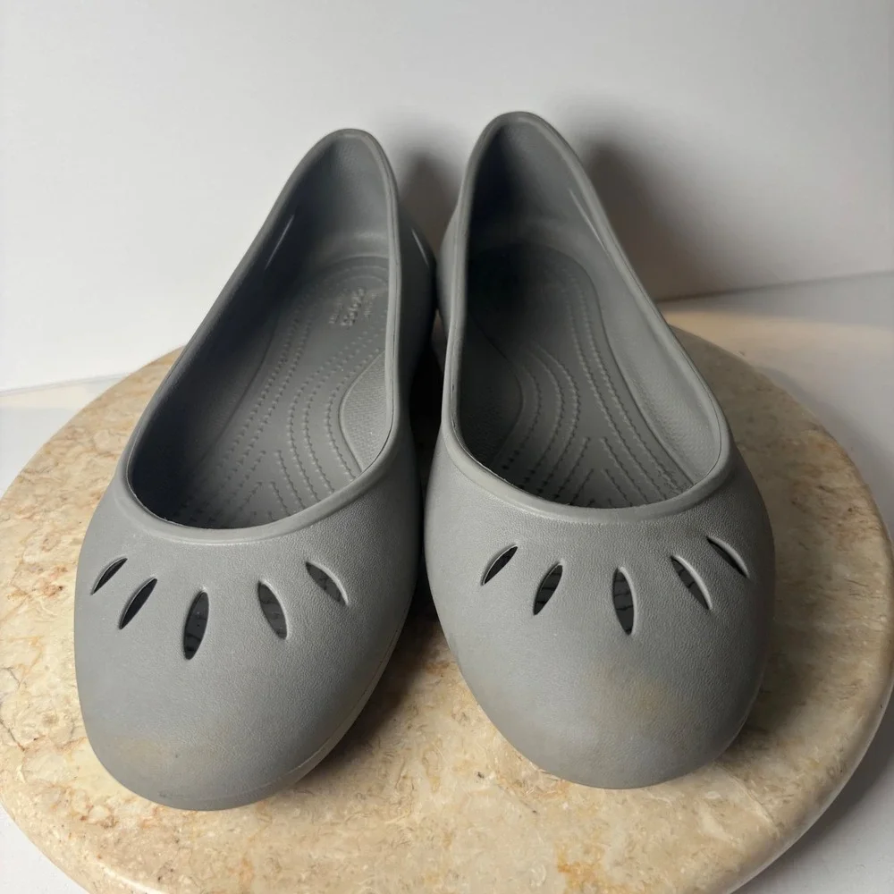 Crocs Sienna Flat W9 Gray Cut Out Slip On Comfort Shoes